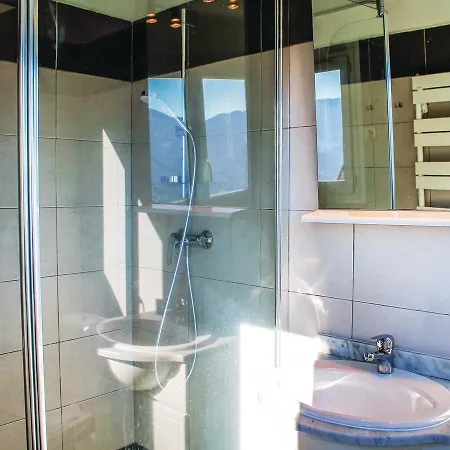 Appartement Three-bedroom In Carcopino